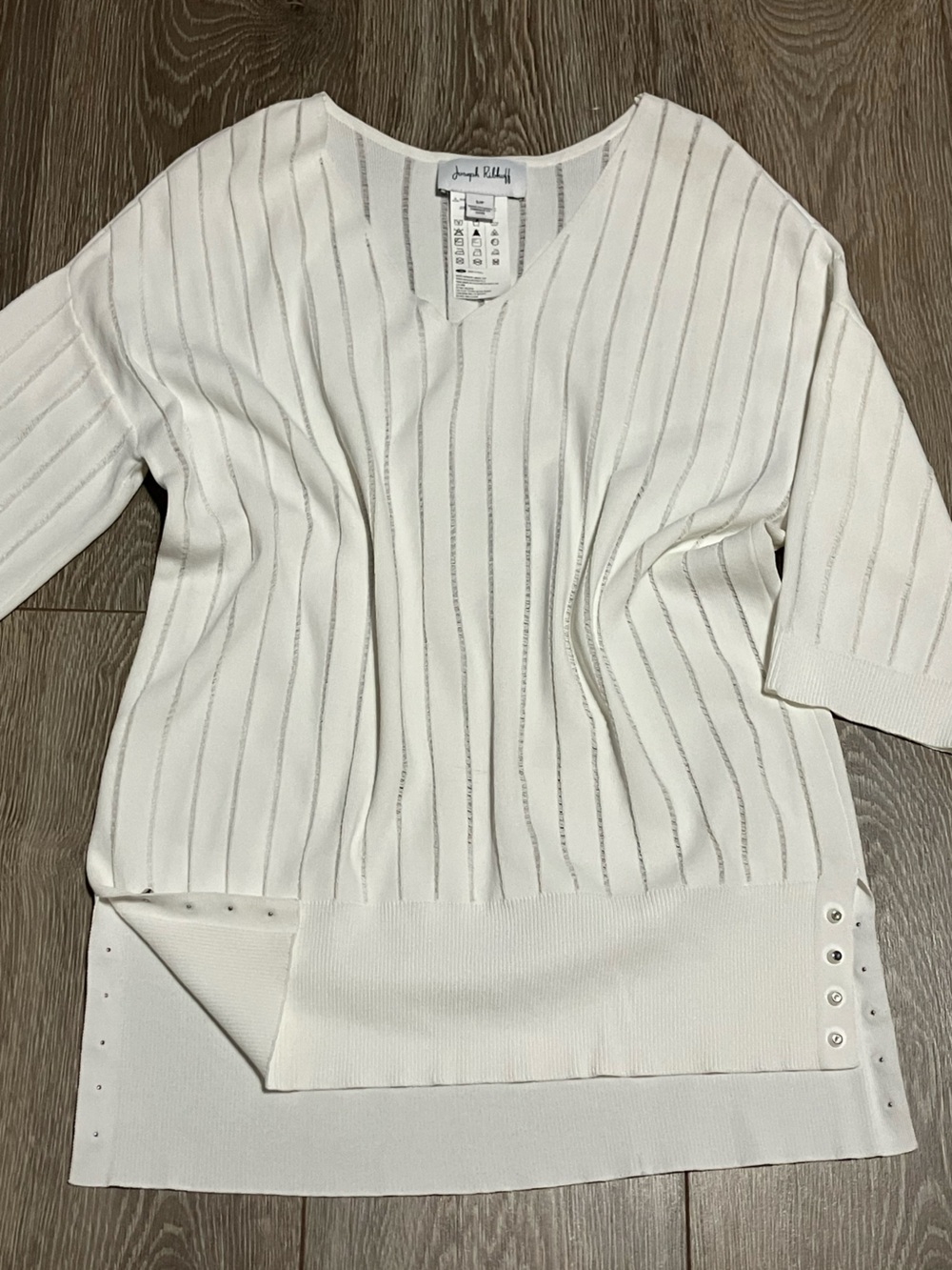 ✨Like New!✨Joseph Ribkoff White Ribbed V-Neck Sweater Sz S